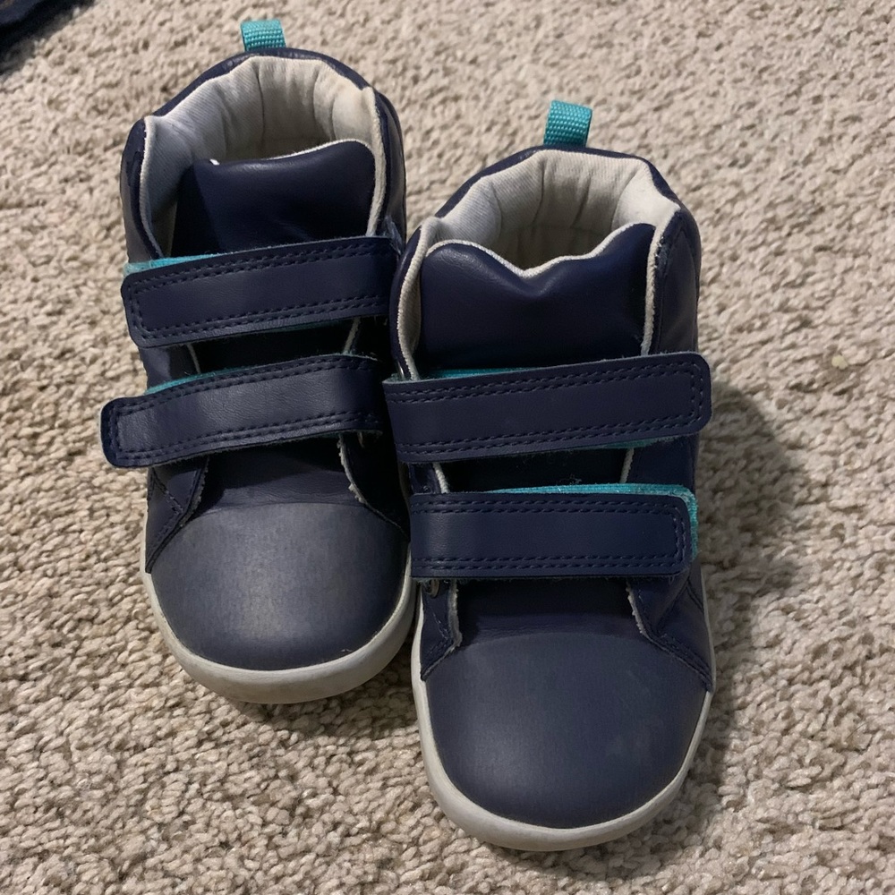 Size 9 navy blue high top Ten Little brand sneakers